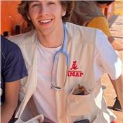 Estudiante de medicina de 3 año y 4 años de experiencia dando clases. Imparto clases y acompaño al alumno en su estudio